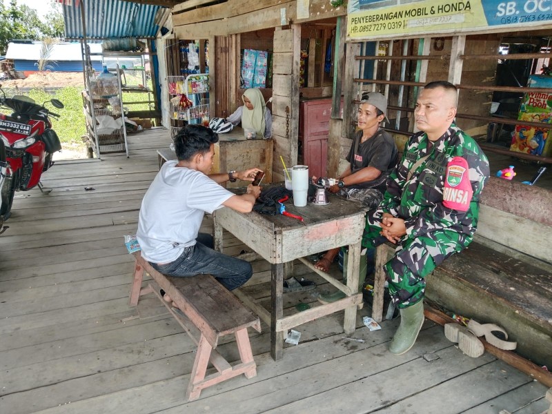 Babinsa Koramil 07/RTH: Pengawasan SDM untuk Meningkatkan Partisipasi Aktif Masyarakat