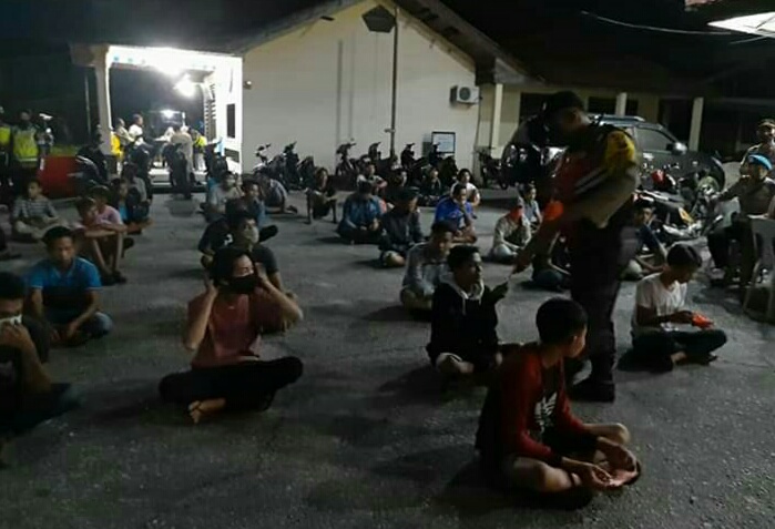 Tim Gabungan TNI/Polri dan Pemda Siak Gelar Operasi Cegah Penyebaran Covid-19, 59 Muda Mudi Berhasil