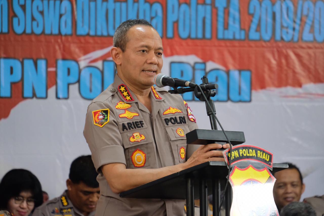 Kalemdiklat Polri Komjen Arief Arahkan Personel dan 203 Siswa Bintara Polda Riau