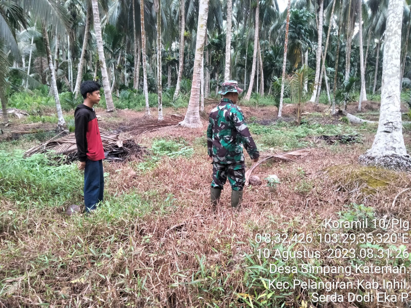 Babinsa Koramil 10/Pelangiran Tekankan Untuk Terus Menjaga Karhutla Dari Kebakaran