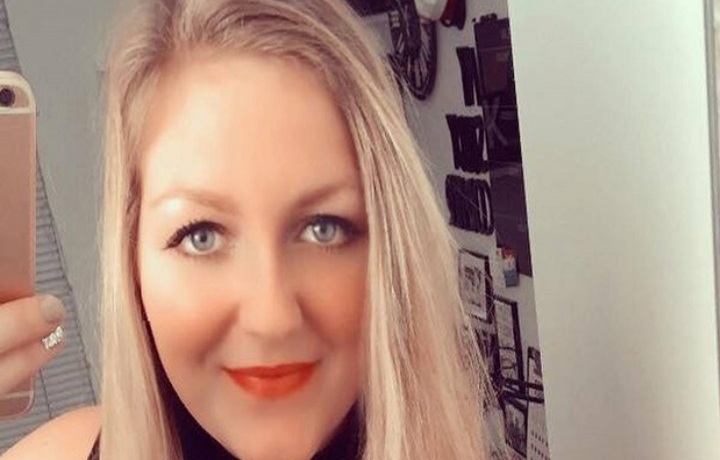 Viral, Jurnalis Ini Wawancarai Live Pria saat Berhubungan Seks Dengannya Viral, Jurnalis Ini Wawancarai Live Pria saat Berhubungan Seks Dengannya