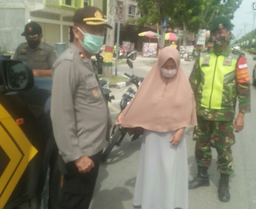 TNI-Polri dan Satpol PP Gelar Operasi Yustisi Guna  Penegakan Prokes