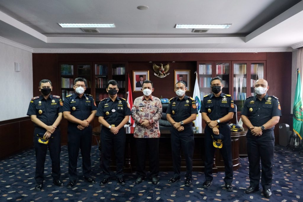 Perkuat Sinergi, Bea Cukai Batam Bersama BC Kanwil Kepri Kunjungi Gubernur dan Kejati