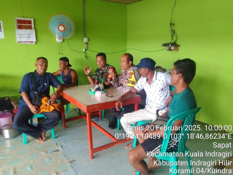 Komsos Babinsa Koramil 04/Kuindra: Meningkatkan Kekompakan dan Kesadaran Masyarakat