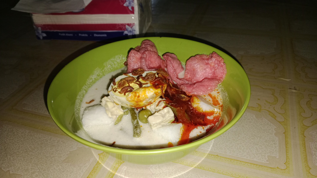 Lontong Malam Acik Ani Yang Laris Di Inhil