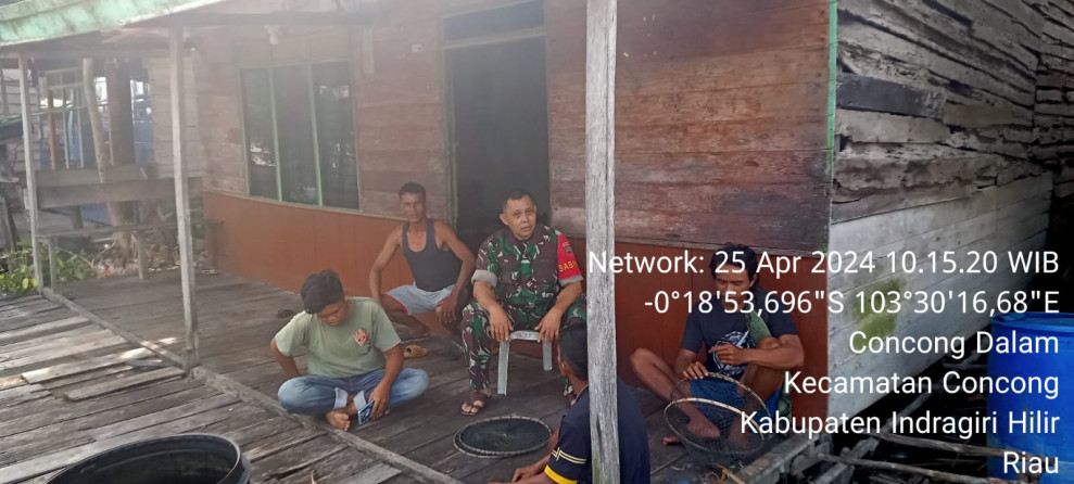 Babinsa Koramil 04/Kuindra Ingatkan Masyarakat Untuk Tetap Menjaga Hubungan Baik Antar Sesama