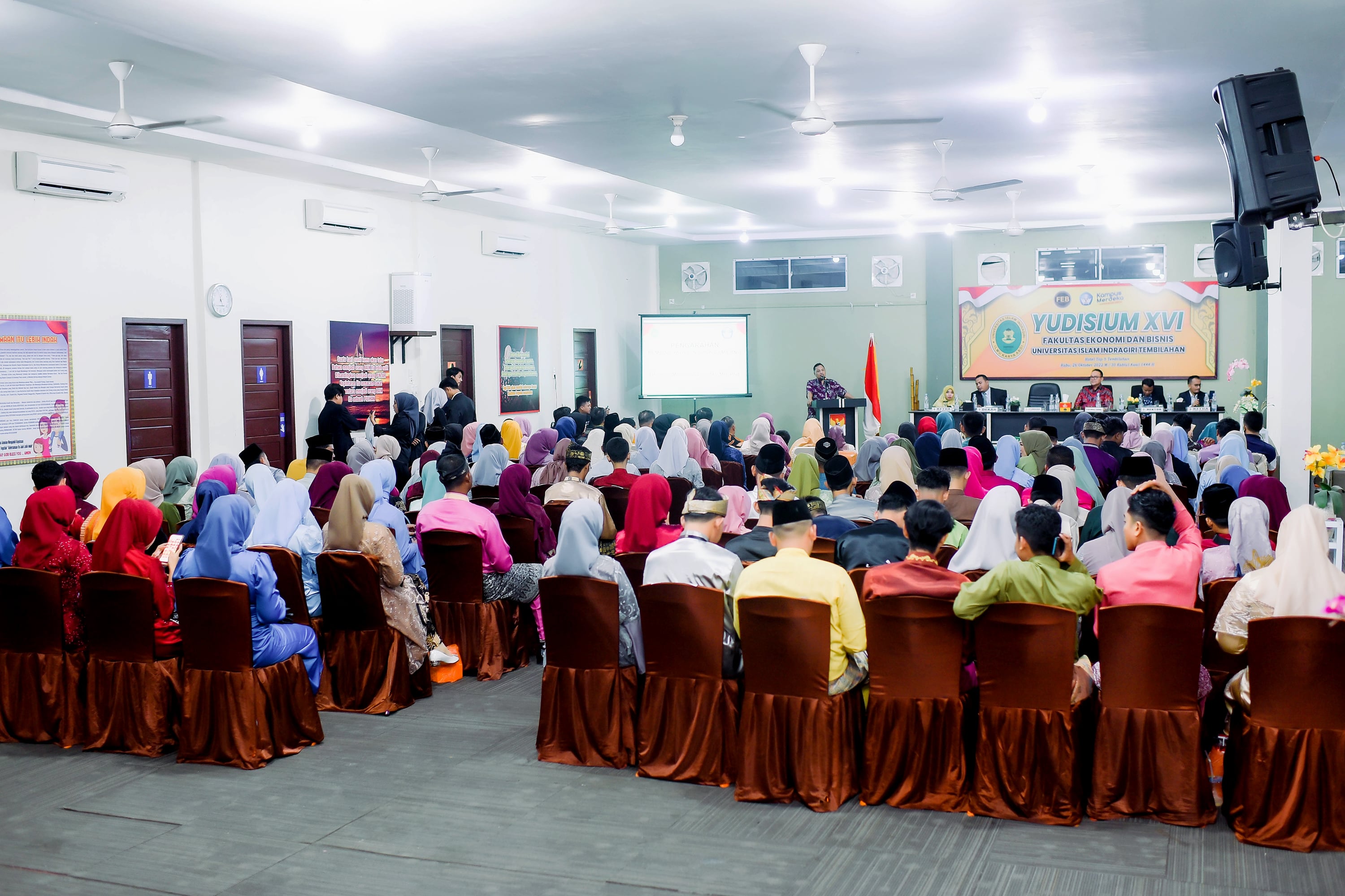 FEB Unisi Gelar Yudisium 121 Mahasiswa