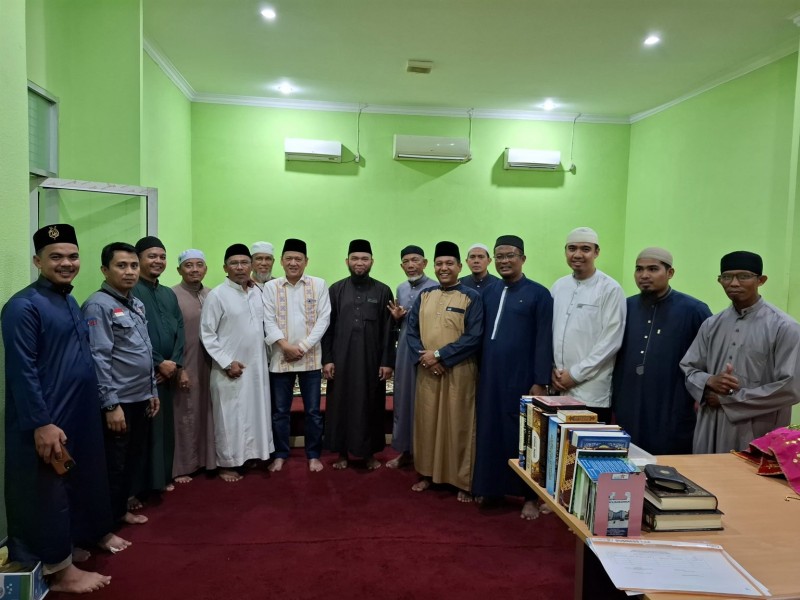 Pj. Bupati Kampar Hadiri Kajian Akbar di Masjid Islamic Center Bangkinang Kota Pj. Bupati Kampar Hadiri Kajian Akbar di Masjid Islamic Center Bangkinang Kota