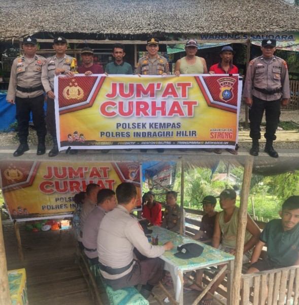 Kapolsek Kempas Gelar Jumat Curhat di Desa Rumbai Jaya Jelang Bulan Ramadhan 1446 H