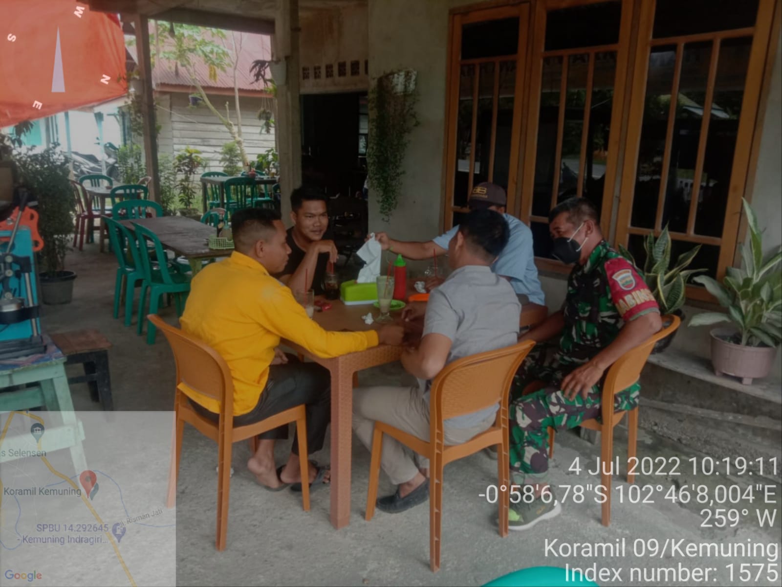 Tingkatkan Komsos, Sertu Adenan Hayat Jalin Kerjasama Yang Kuat