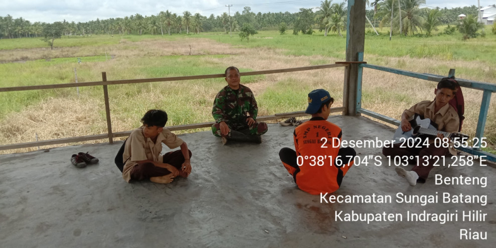 Wujudkan Kekompakan, Babinsa Serka M. Hasan Ajak Masyarakat Untuk Terus Jalin Silaturahmi Antar Sesama