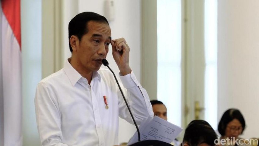 Aturan Mobil Listrik Belum Dirilis, Jokowi Kumpulkan Menteri