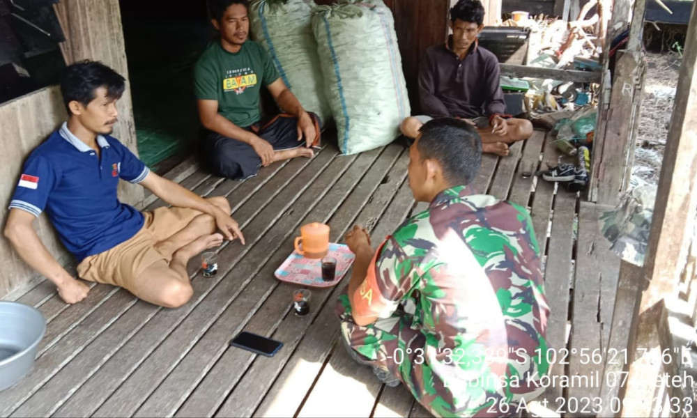 Koramil 07/Reteh Ingatkan Warga Untuk Terus Menjaga Hutan dan Lahan Agar Terhindar Dari Kebakaran