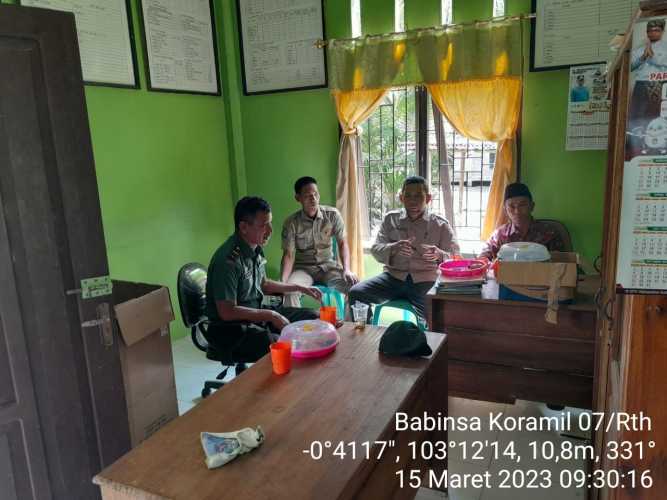 Koramil 07/Reteh Pelda Nofiandi Jalin Hubungan Harmonis di Binaan