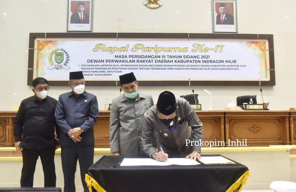 DPRD Bersama Pemda Inhil Sahkan APBD Perubahan 2021
