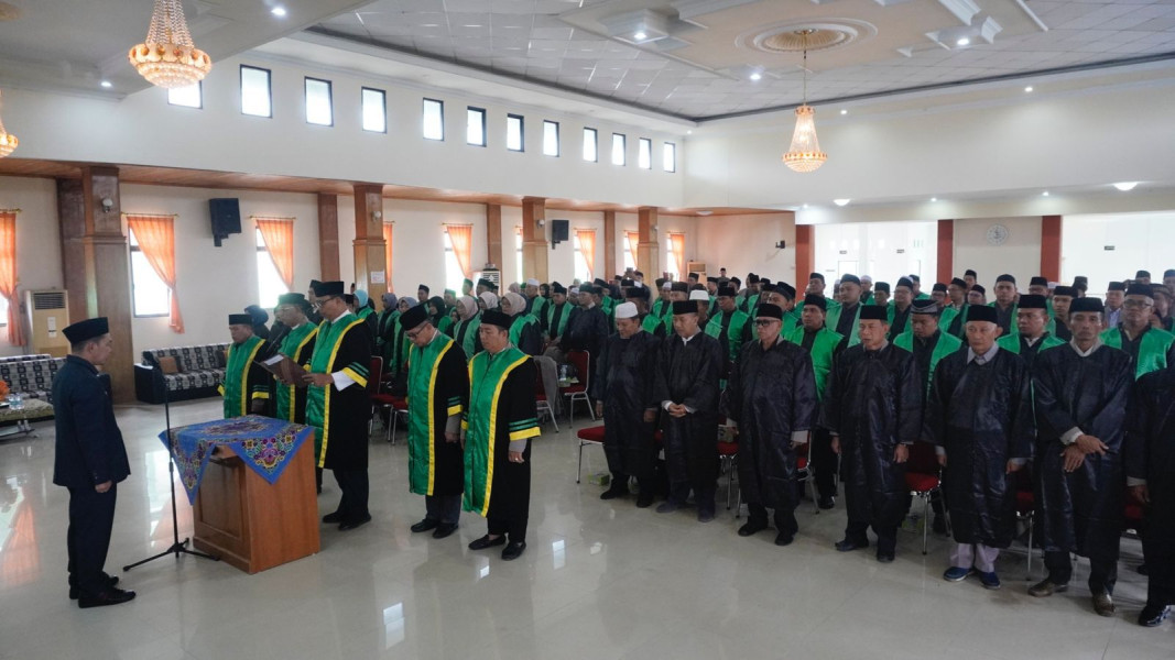 Penjabat Bupati Indragiri Hilir H. Erisman Yahya Hadiri Pelantikan Dewan Hakim Musabaqah Tilawatil Qur’an ke-54