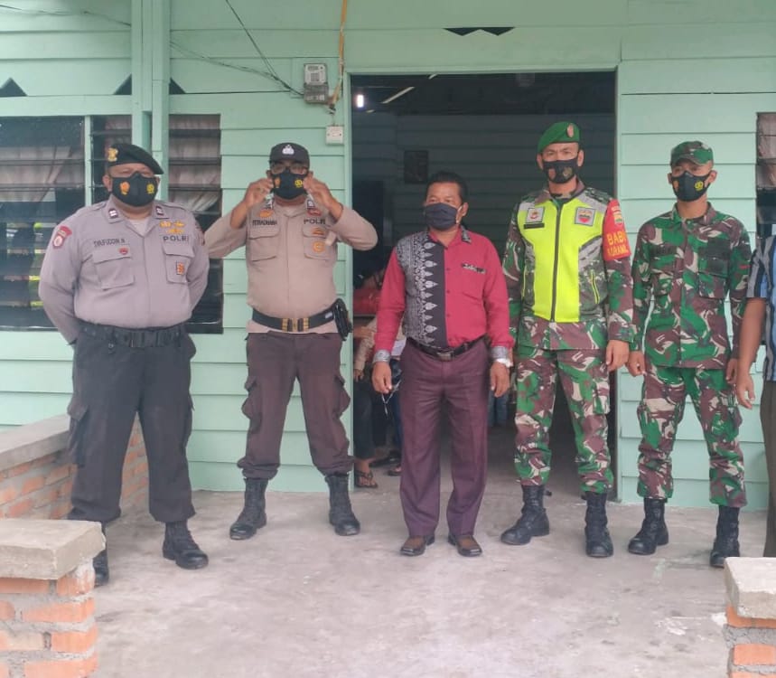 Aparat TNI dan Polri Kecamatan Mempura Siaga Amankan Perayaan Paskah