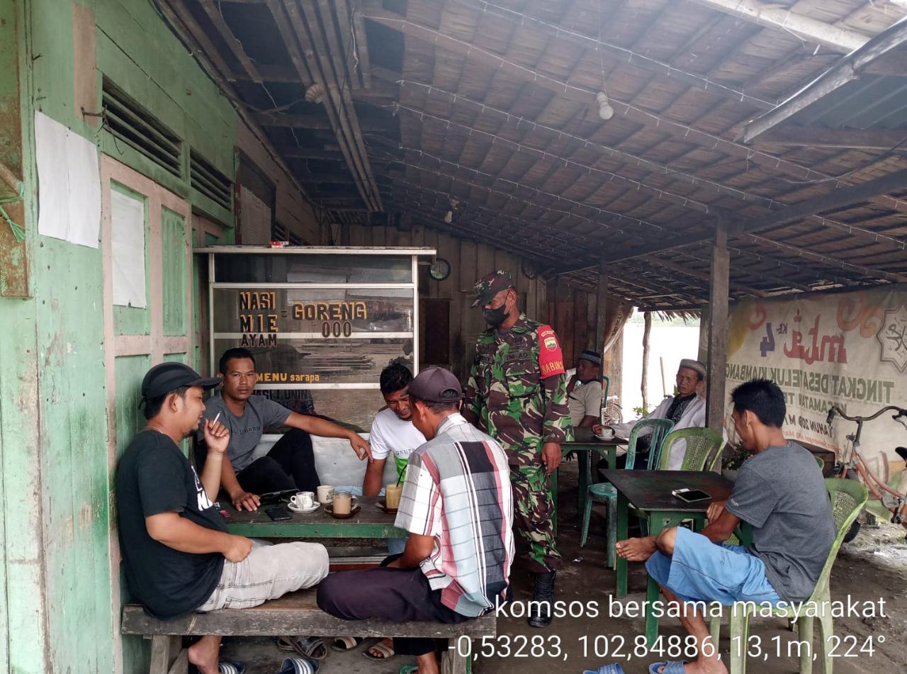 Babinsa Koramil 03/Tempuling Sambangi Warga Binaan 