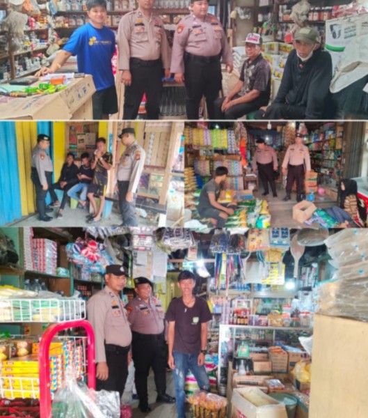 Personil Polsek Gaung  Patroli Cek Ketersediaan Barang dan Harga Sembako Jelan Idul Adha