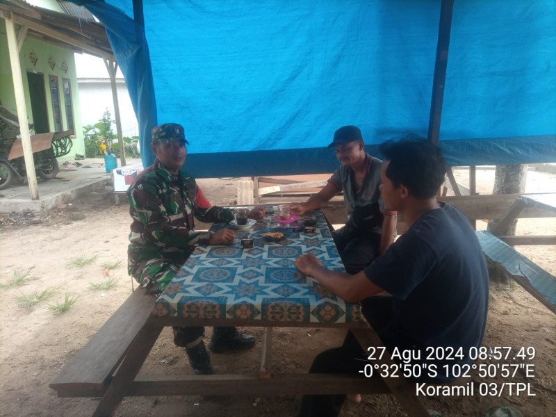 Dengarkan Keluhan Warga, Babinsa 03/Tpl Sambangi Warga Binaan