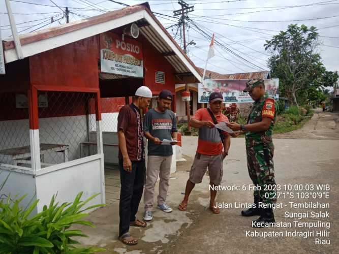 Babinsa 03/Tpl Sosialisasikan Penerimaan KOMCAD TNI AD Di Kampung Pancasila
