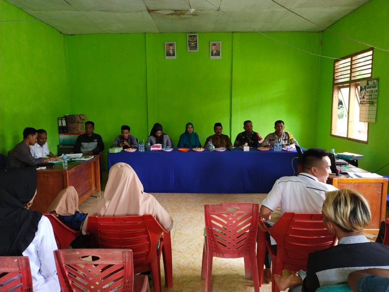 Dalam Rangka Rencana Pendapatan Belanja Tahun 2024, Danramil 09/Kemuning Lakukan Musyawarah Daerah