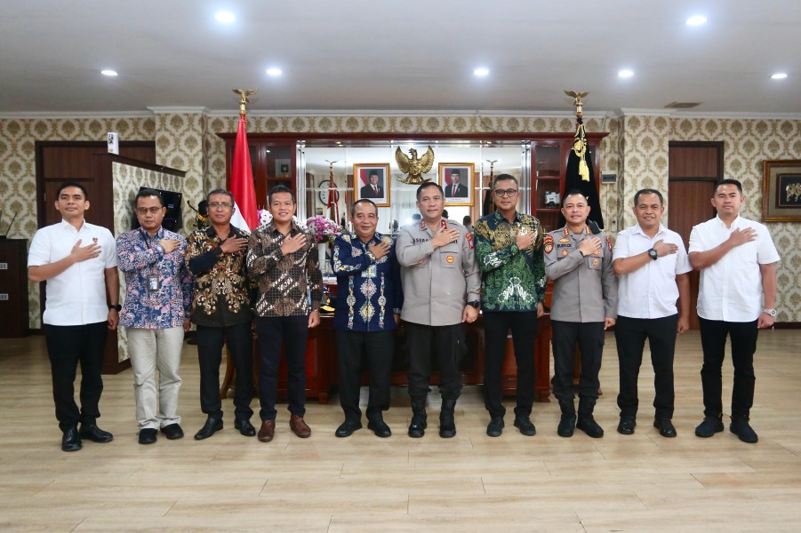 Direksi PT PLN Batam Perkuat Sinergi Untuk Jaga Keamanan Infrastruktur Kelistrikan di Kepulauan Riau