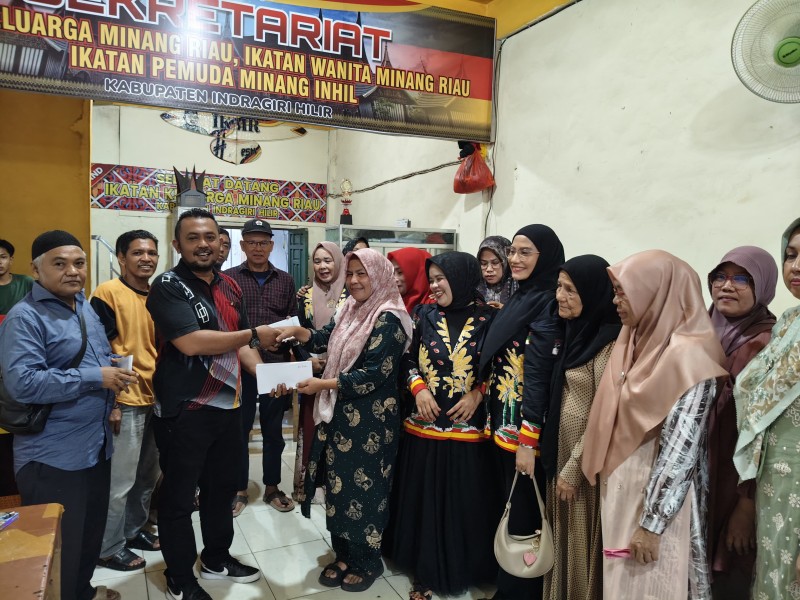 Api Tak Padamkan Solidaritas: IKMR-IWMR Riau Ulurkan Bantuan untuk Korban Kebakaran di Inhil