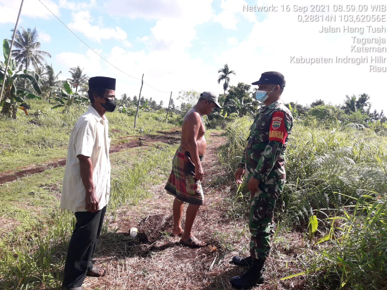 Babinsa Koramil 06/Kateman Lakukan Peninjauan Wilayah Rawan Karhutla