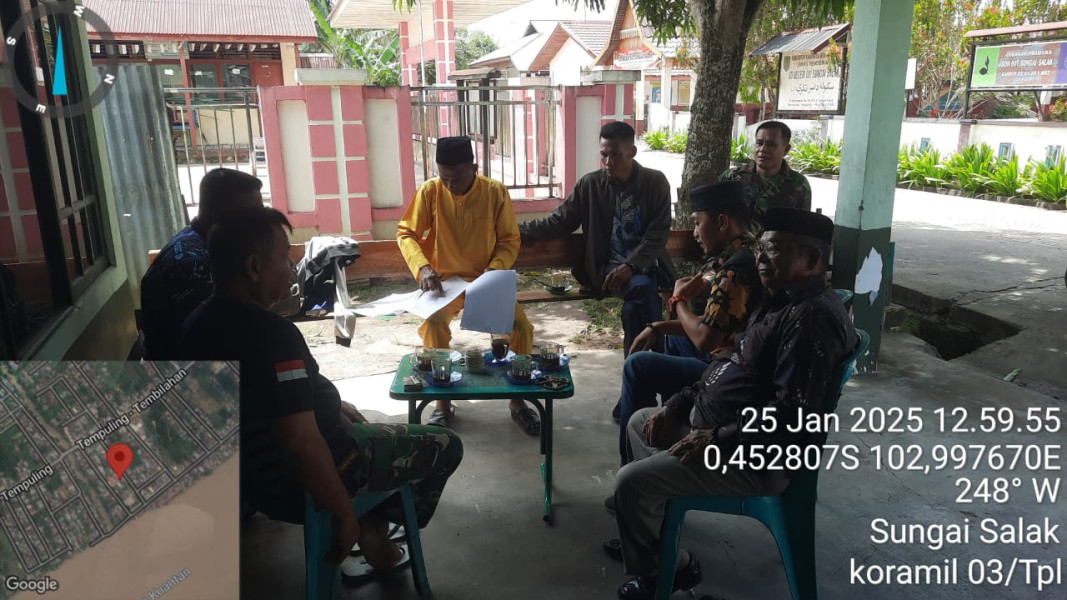 Jalin Silaturahmi, Danramil 03/Tpl Gelar Komsos Bersama Perangkat Desa Karya Tunas Jaya