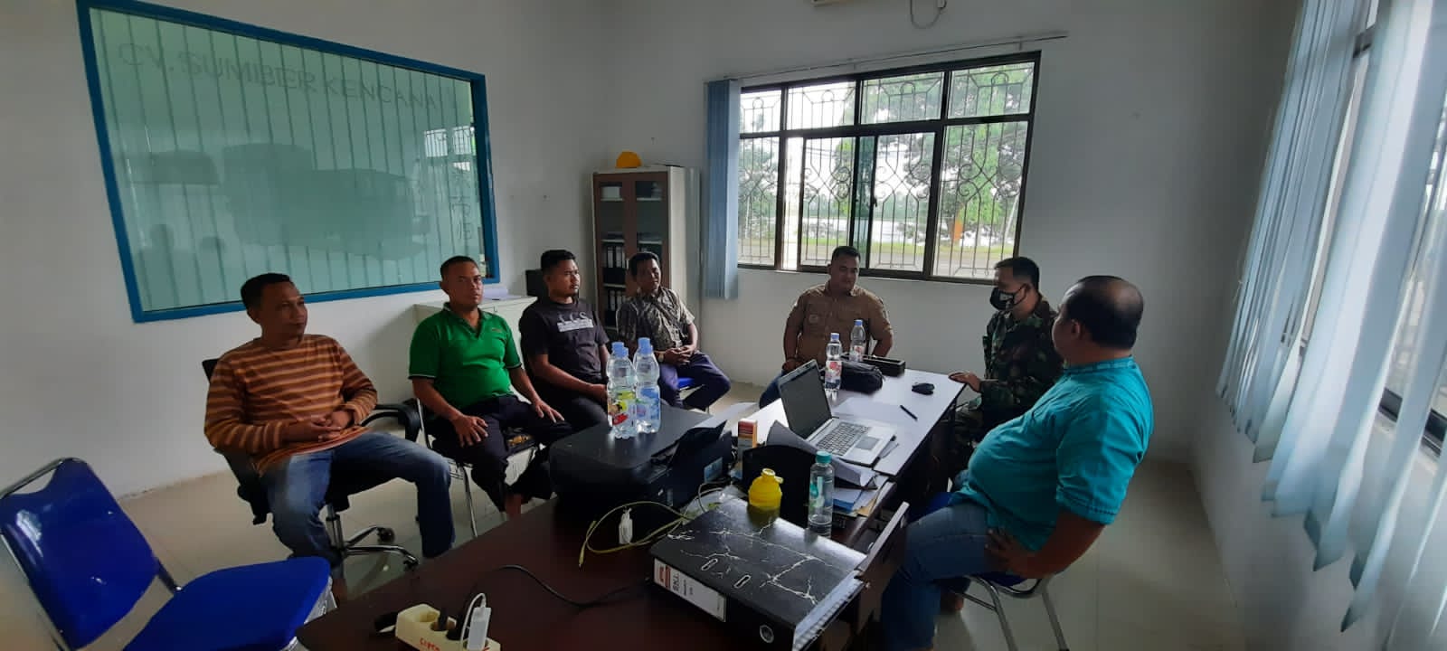 Babinsa 03/Tpl Melaksanakan Komsos dengan Komponen Masyarakat