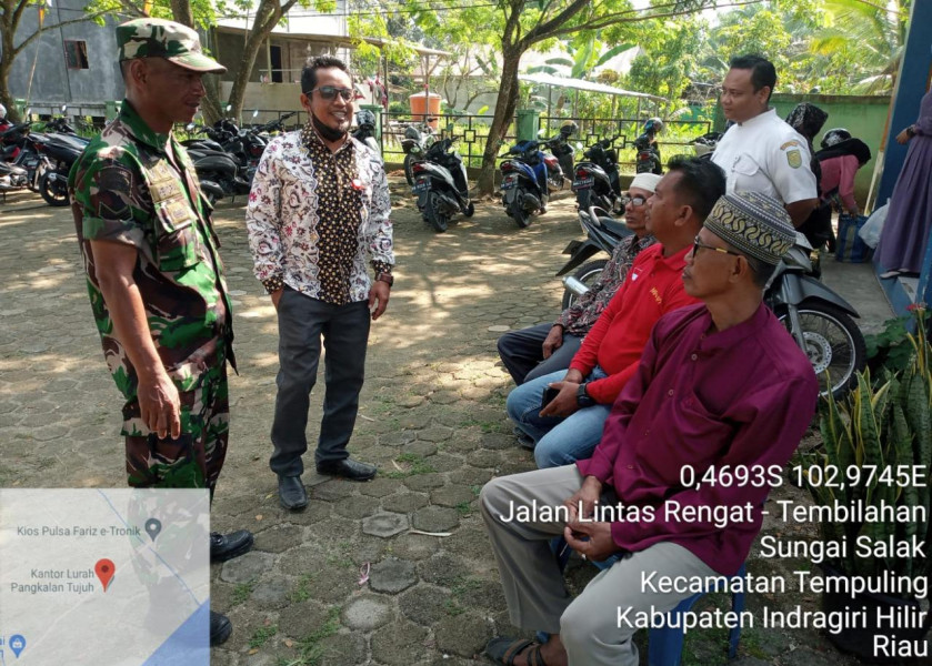 Babinsa Koramil 03/Tpl Komsos Bahas Persiapan Sambut HUT RI ke 78 Bersama Ketua Pemuda dan Pemuka Masyarakat