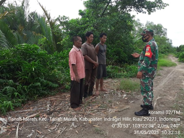 Antisfasi Karhutla di Tengah Pandemi, Sertu P Siregar Rutim Lakukan Patroli dan Sosialisasi