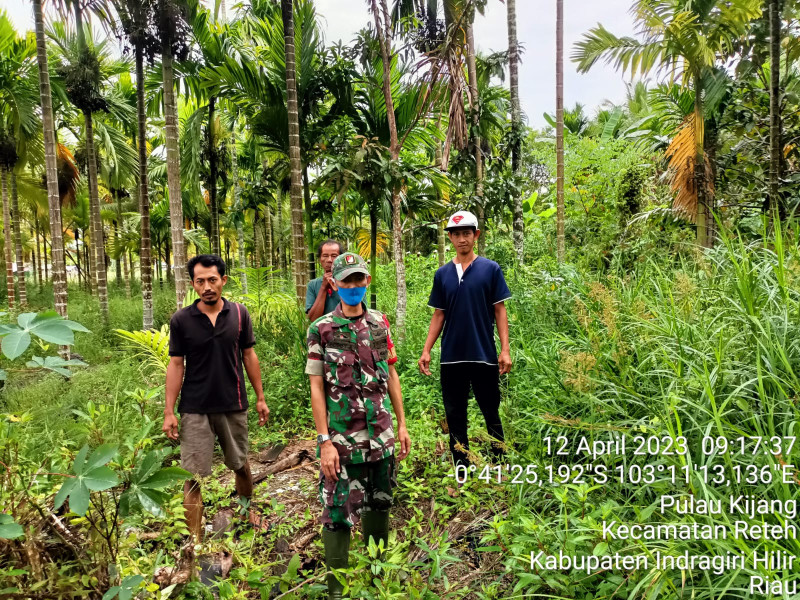 Patroli Daerah Rawan Karhutla Oleh Babinsa Koramil 07/Reteh