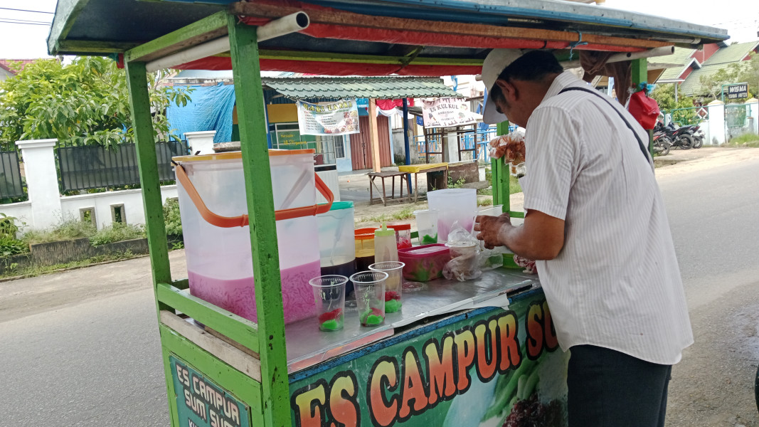 Es Campur Sum-Sum Khas Banjar Yang Banyak Digemari Masyarakat Tembilahan