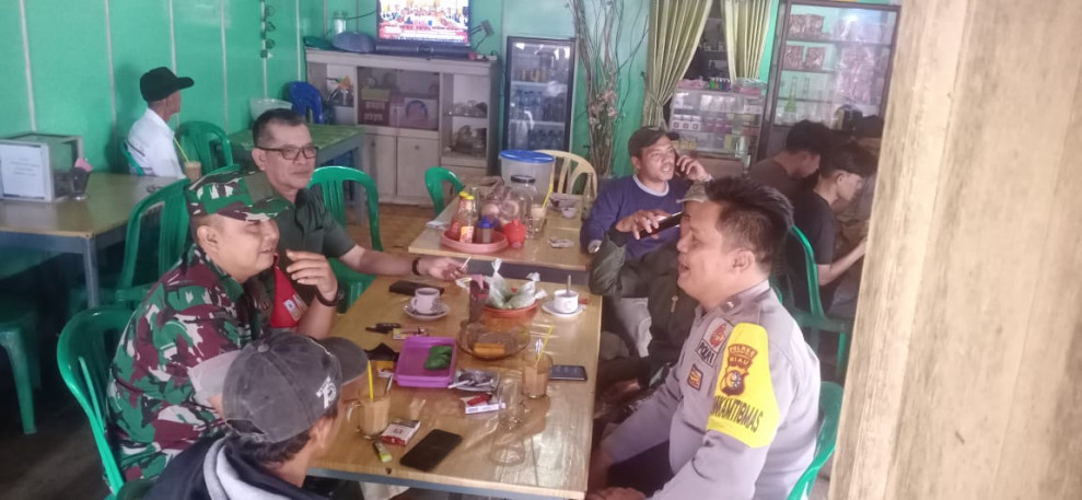 Guna Jalin Silaturahmi, Babinsa 05/Gas Serda Guntur Komsos Dengan Warga Binaan