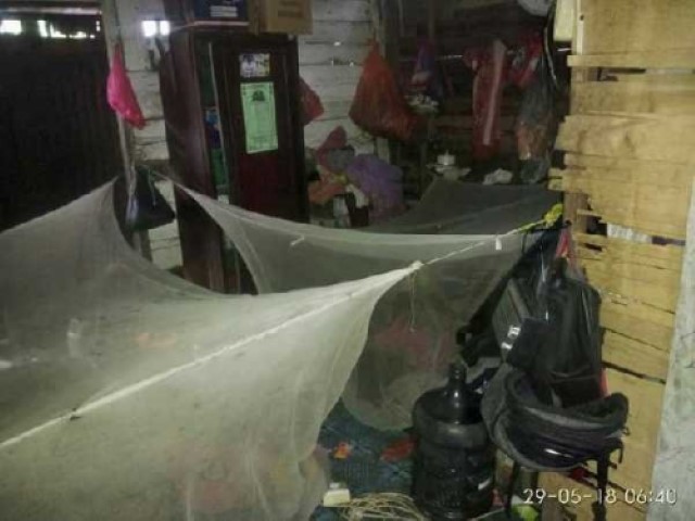 Buka Puasa Hanya dengan Lauk Terasi dan Daun Ubi, Begini Kisah Sedih Pria 3 Orang Anak di Inhil ini  Buka Puasa Hanya dengan Lauk Terasi dan Daun Ubi, Begini Kisah Sedih Pria 3 Orang Anak di Inhil ini