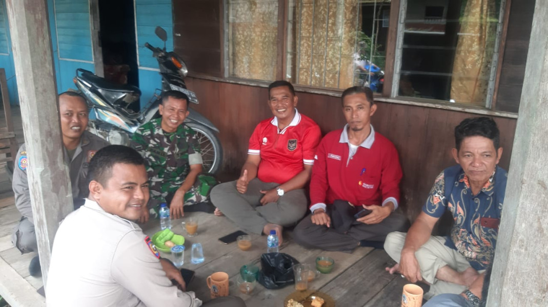 Jalin Kerjasama Yang Baik Melalui Komsos Koramil 07/Reteh Bersama RT dan Ketua Pemuda