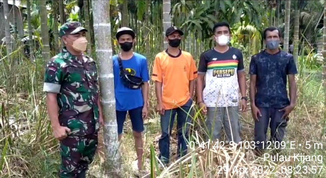 Rutin Lakukan Himbauan Kepada Warga Oleh Babinsa Koramil 07/Reteh Serda Bendri