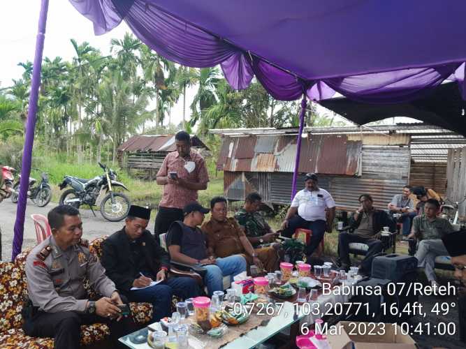 Dampingi Reses Anggota DPRD Provinsi Riau Oleh Danramil 07/Reteh