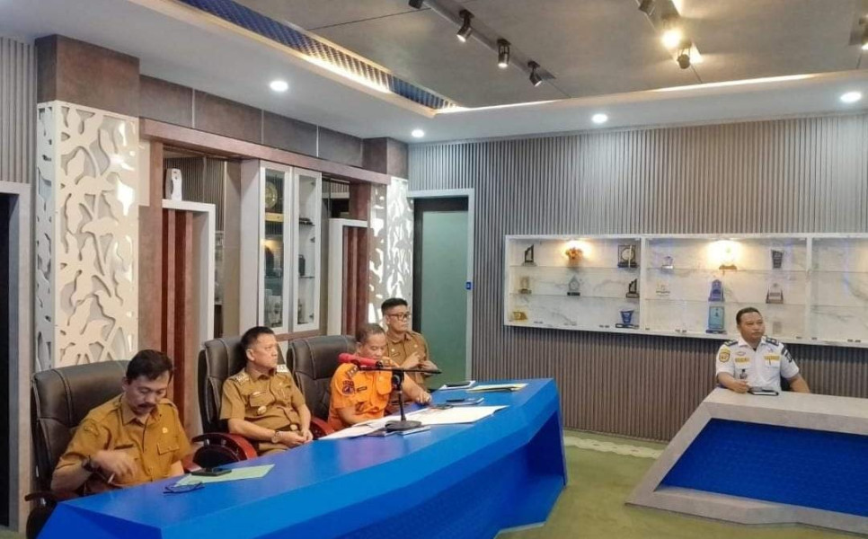 Upaya Penanganan Banjir, Gubri Adakan Rakor Bersama Pemerintah Daerah