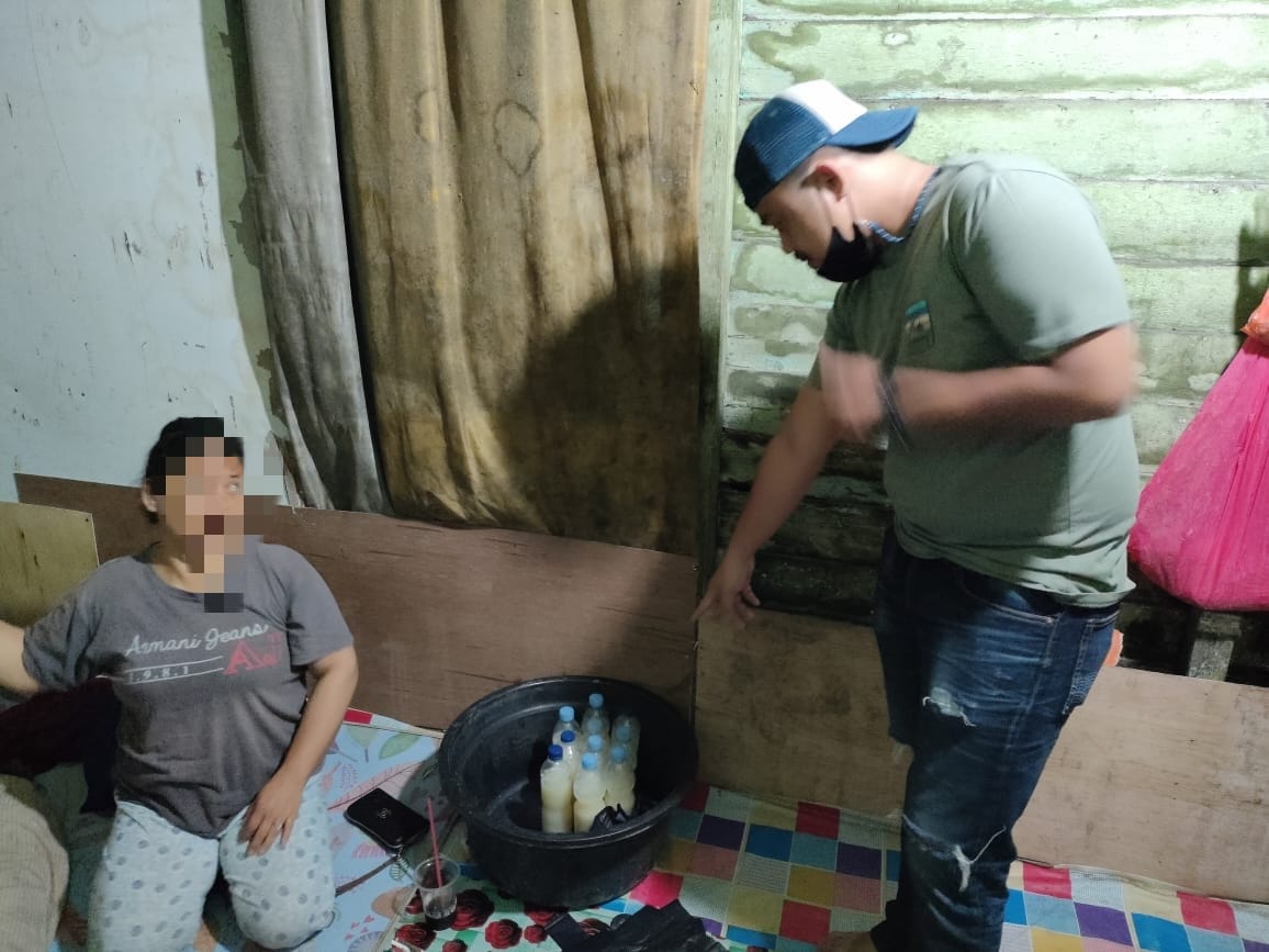 Empat Oknum Penjual Tuak di Tembilahan Diperiksa Polisi