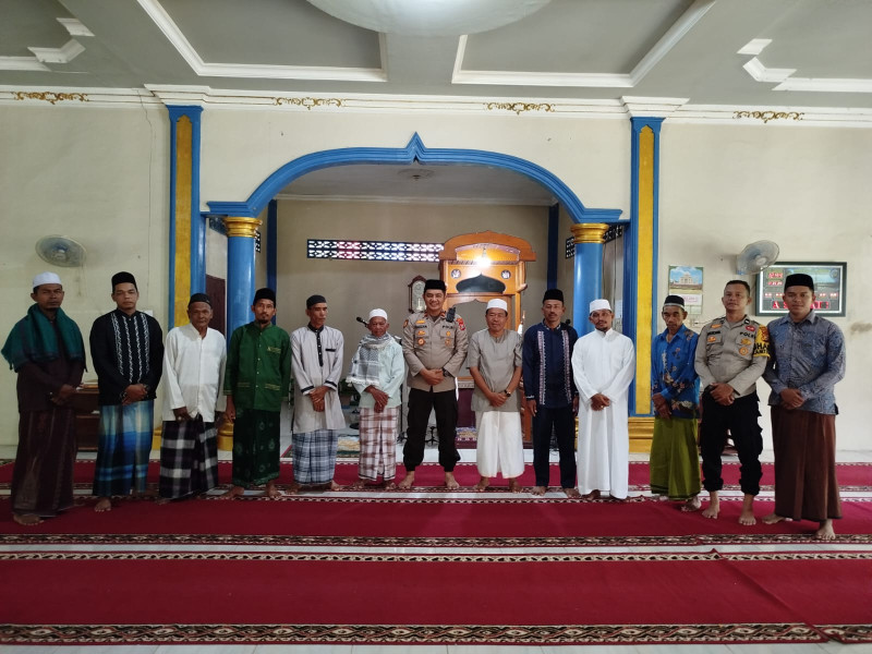Jum'at Keliling, Polsek Gas Beri Pesan Kamtibmas Kepada Jemaah di Masjid