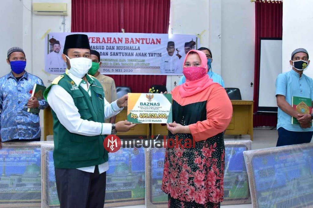 BAZNAS Kabupaten Bengkalis Salurkan Zakat BAZNAS Kabupaten Bengkalis Salurkan Zakat