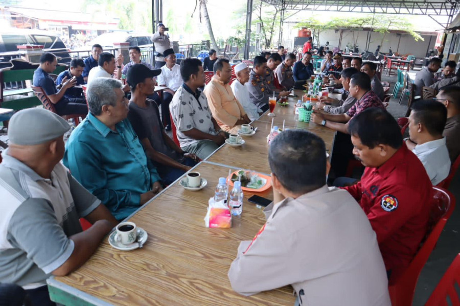 Jumat Curhat, Polres Inhil Mendengarkan Langsung Keluhan Dari Masyarakat