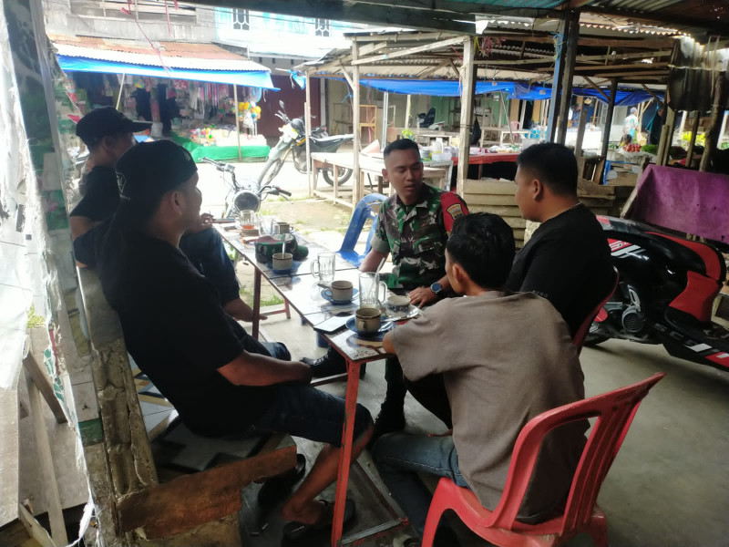 Sebagai Aparat Teritorial, Babinsa Koramil 03/Tpl Pererat Silaturahmi Dengan Mitra Karib di Binaan