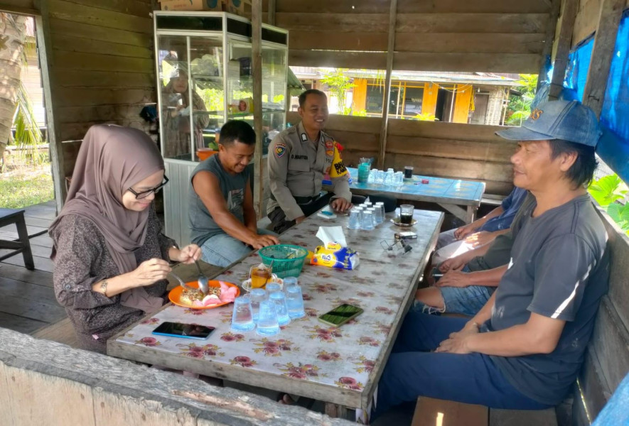 Bhabinkamtibmas Polsek Kempas Ajak Warga Ciptakan Pilkada Damai