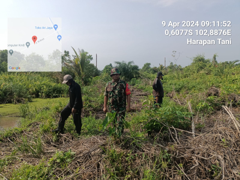 Cuaca Panas Rawan Karhutla, Babinsa Koramil 03/Tpl Serka J. Siallagan Gencarkan Patroli dan Sosialisasi