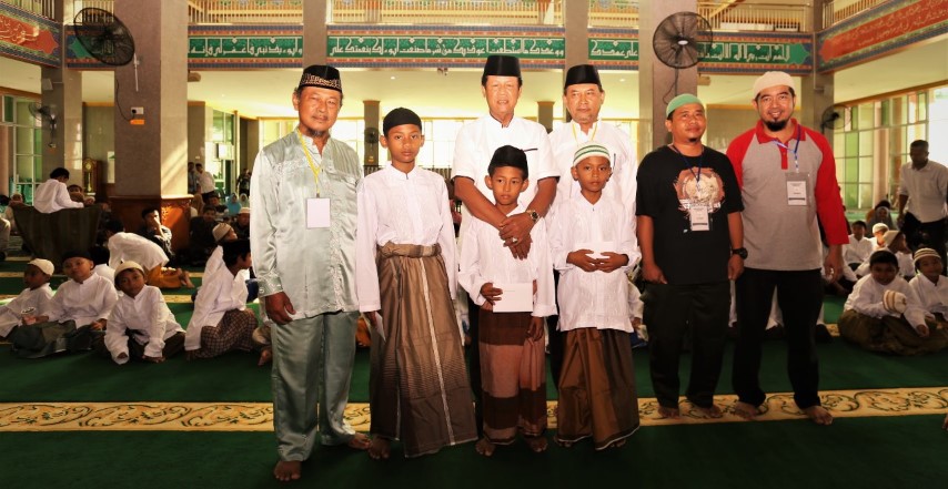 A100 Anak Ikuti Khitanan Massal Masjid Besar Baitul Makmur Tanjunguban