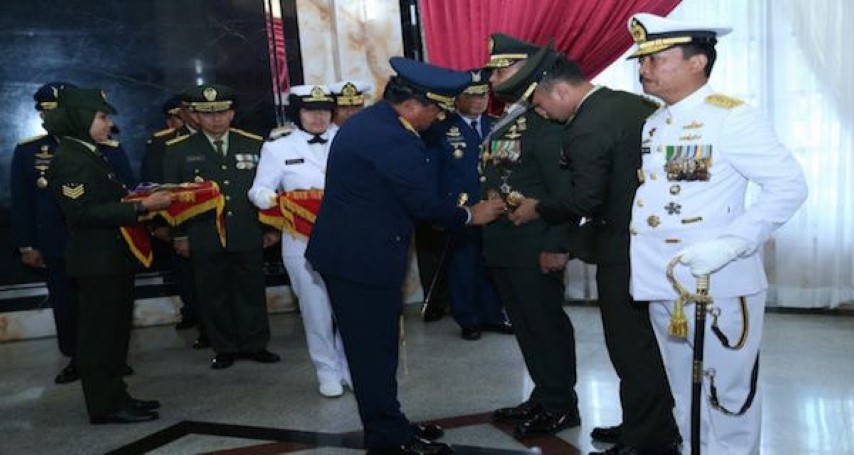 Bintang Kehormatan Utama dari Panglima TNI
